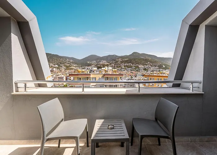 Hma Hotel & Suites