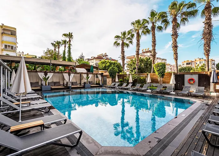 Hma Hotel & Suites